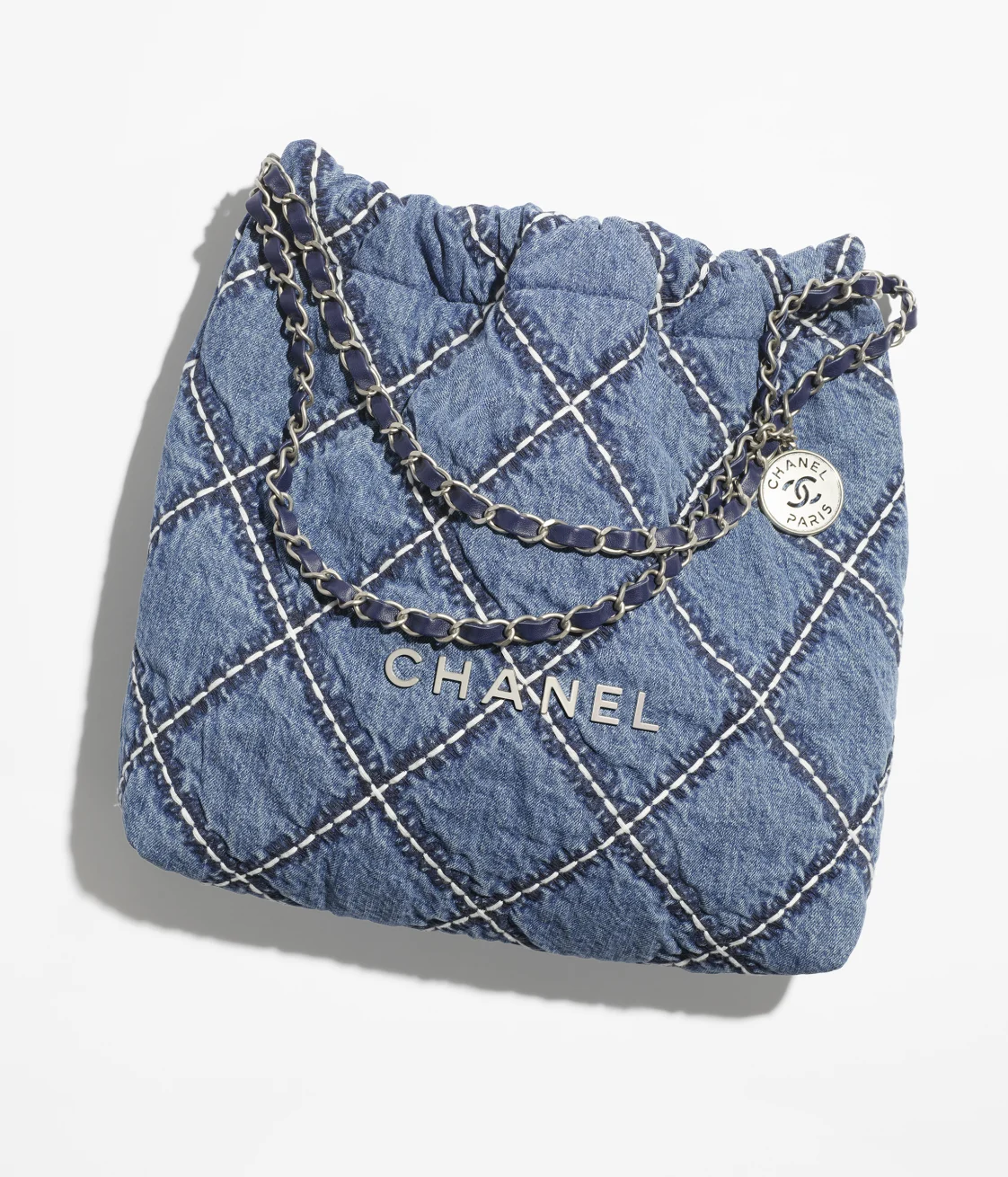 CHANEL 22 SMALL HANDBAG